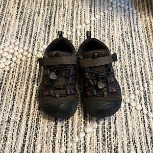 Keen toddler shoes